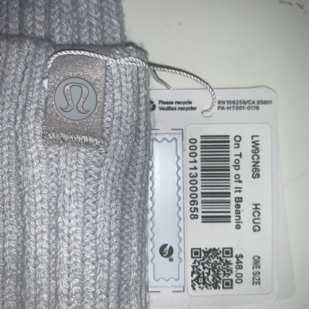 Lululemon On Top Of It Wool Beanie Onesize NWT - Picture 6 of 7